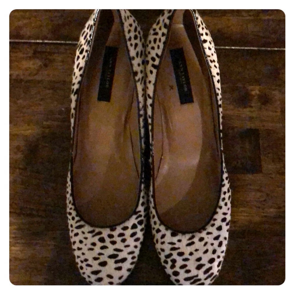 Ann Taylor Black & White Cow print Wedges👠👠